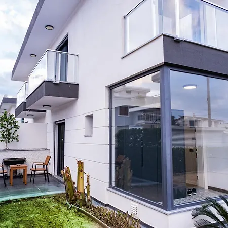 Sueper Havuzlu * Cesme